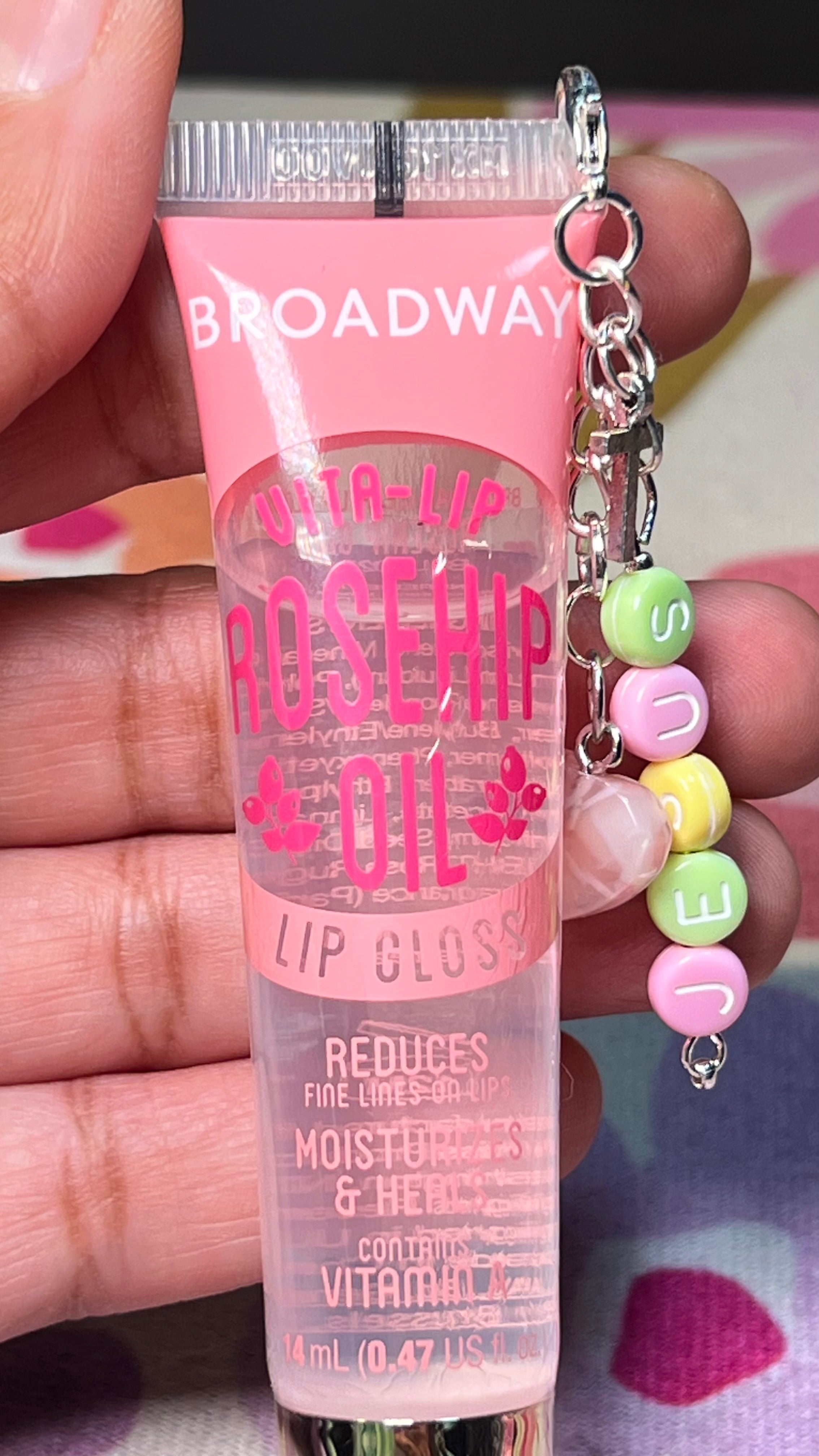 Cutie Lipgloss and Charm Chain – Detachable & Reusable Lip Gloss Holder with Mini Clasp (gloss included)